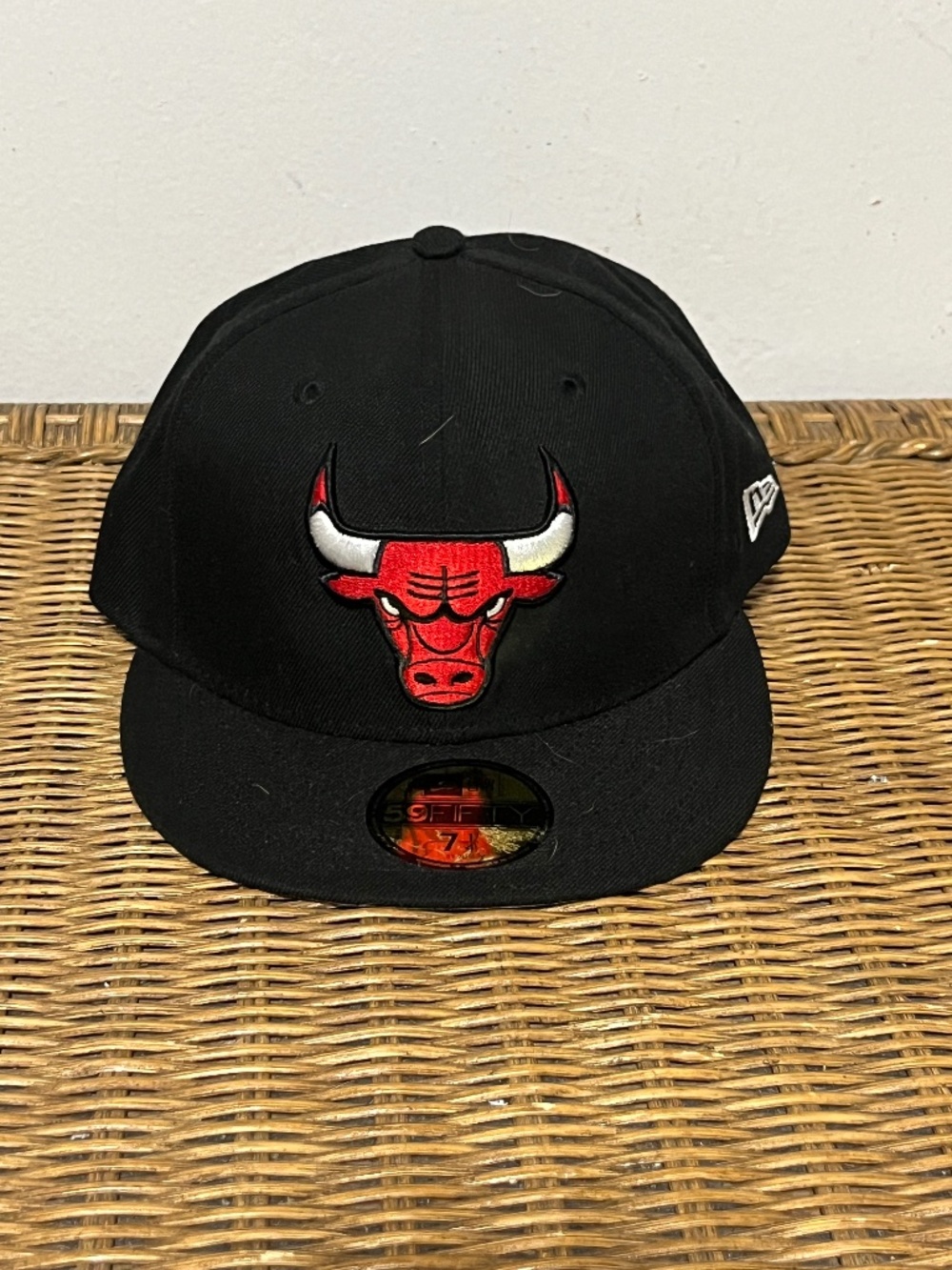 New Era Chicago Bulls 59FIFTY Fitted Embroidered Cap. Sz. 7 1/4